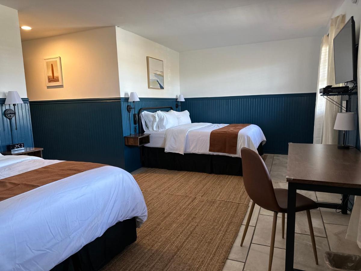Budget Host East End Hotel In Riverhead Exterior photo